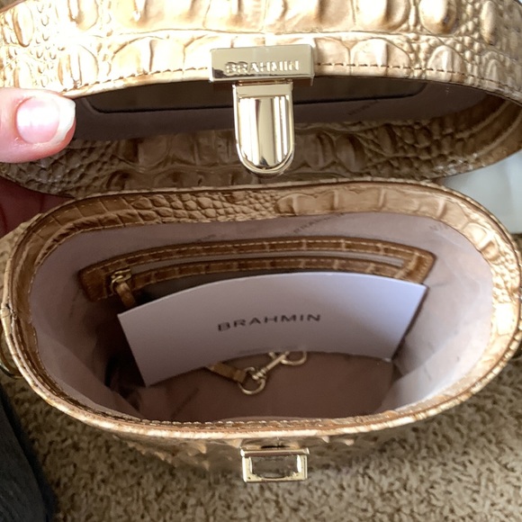 NWOT Brahmin tan bag: all sales are final: no refund no return - Picture 6 of 7